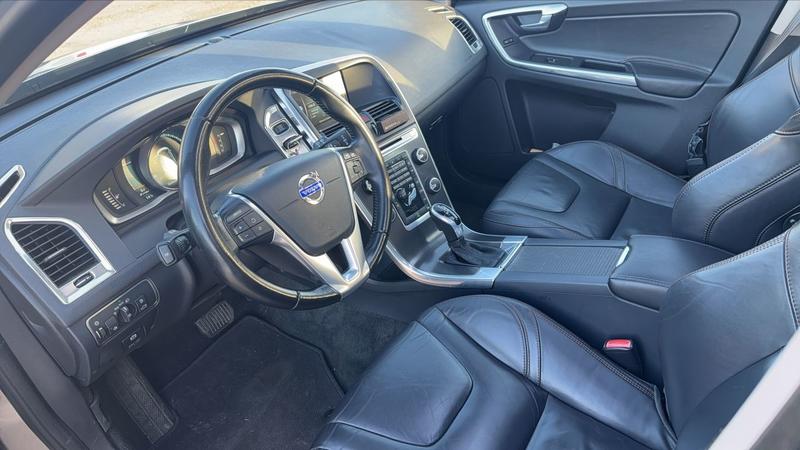 Volvo Xc60 2.0 D4 181 Bva6 Summum