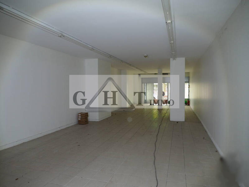 Local commercial - 280 m²