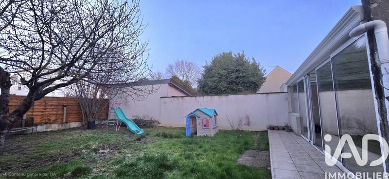 Maison - 140 m² - 8 pièces