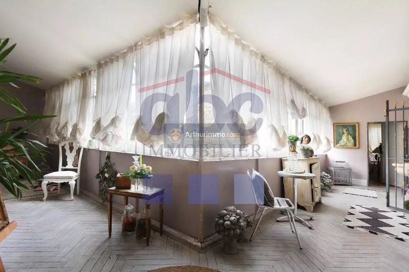 Maison - 600 m² - 15 pièces