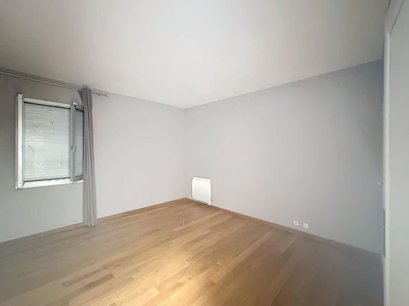 Maison - 180 m² - 8 pièces