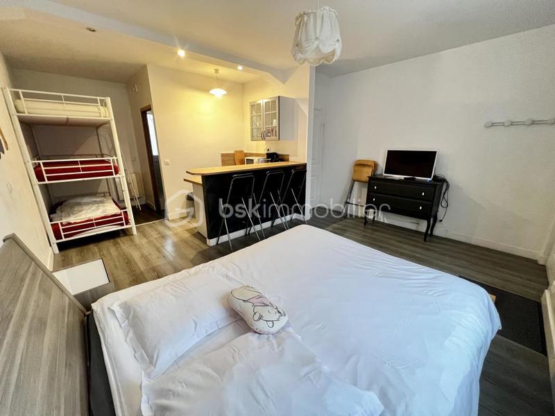 Immeuble - 134 m² - 8 pièces