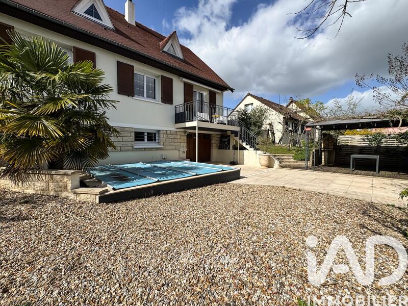 Maison - 140 m² - 7 pièces