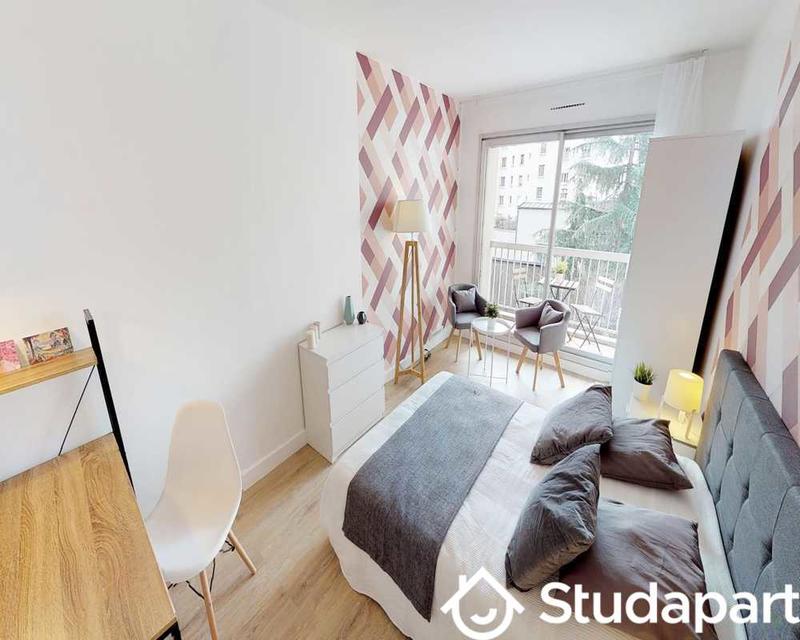 Chambre - 80 m² - 1 pièce