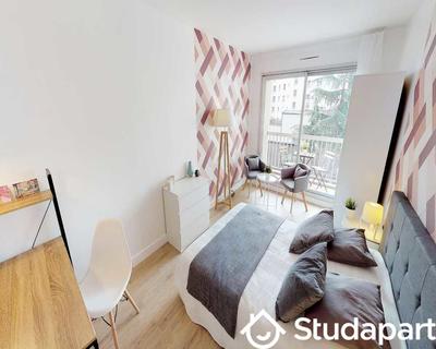 Chambre - 80 m² - 1 pièce