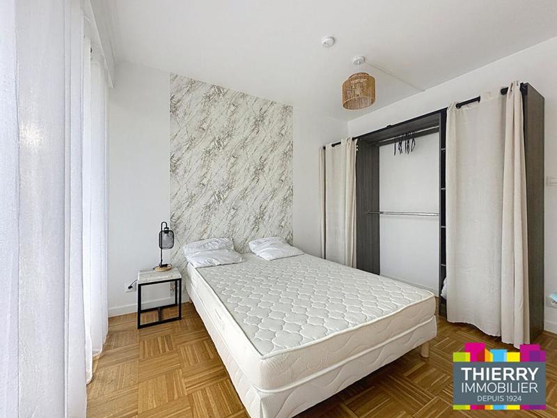 Appartement - 93 m² - 5 pièces