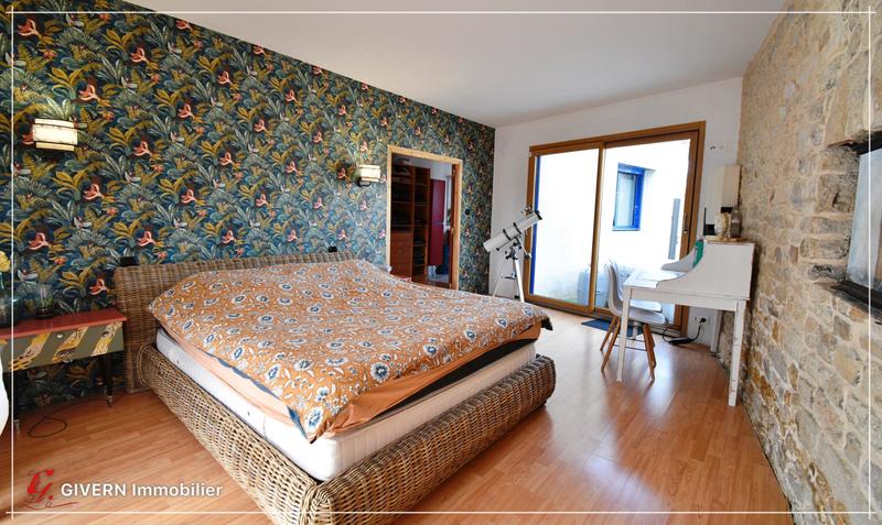 Maison - 192 m² - 7 pièces