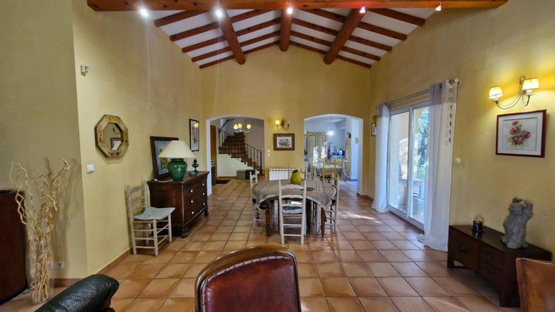 Maison - 151 m² - 5 pièces