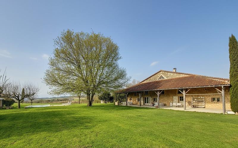 Maison de campagne - 275 m² - 9 pièces