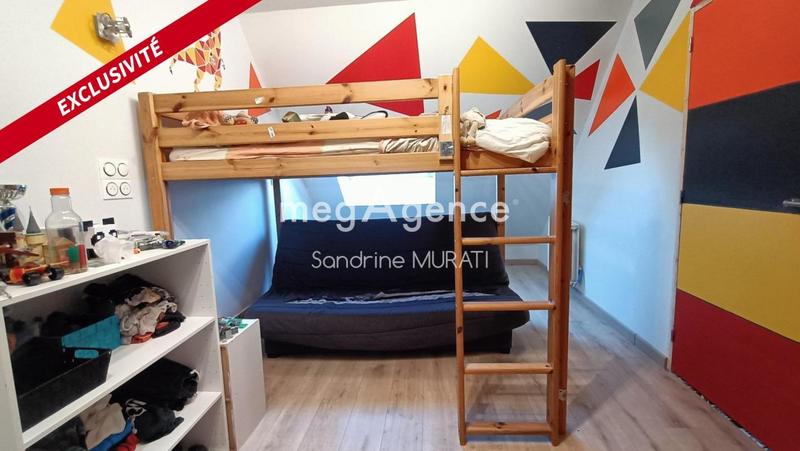 Pavillon - 180 m² - 8 pièces