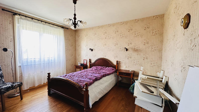 Maison - 153 m² - 10 pièces