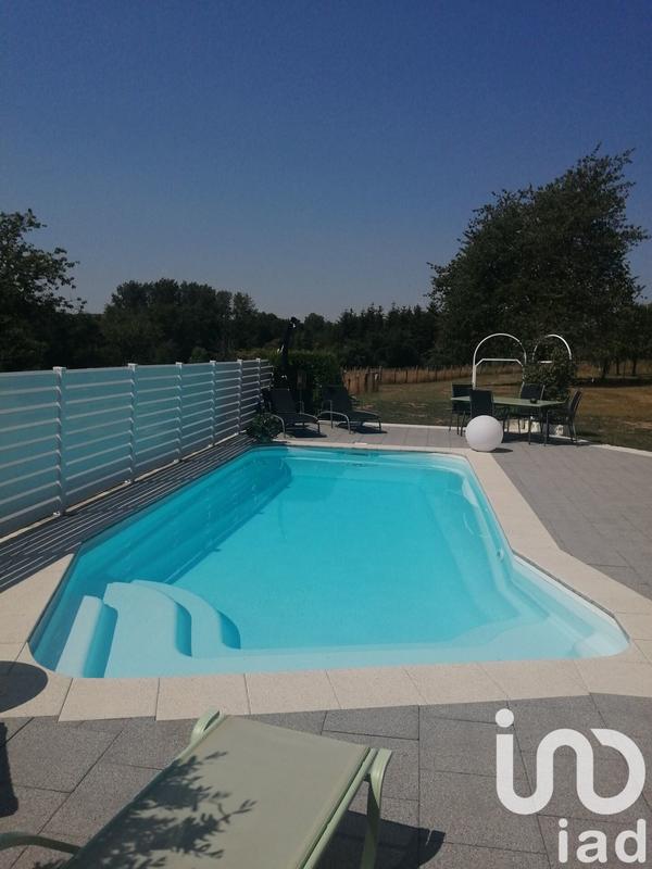 Maison - 208 m² - 4 pièces