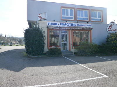 Local commercial - 211 m² - 4 pièces