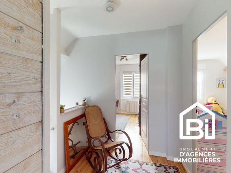 Maison - 136 m² - 7 pièces