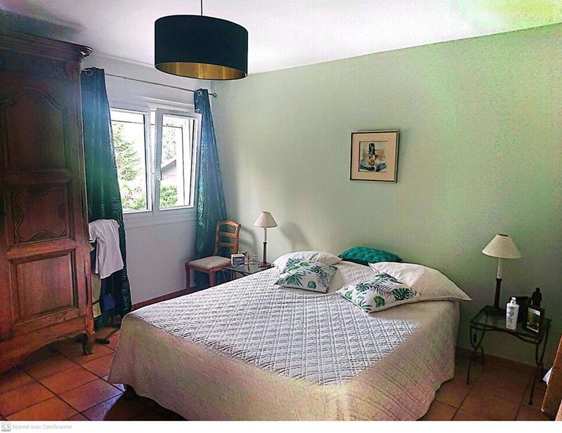 Villa - 227 m² - 8 pièces