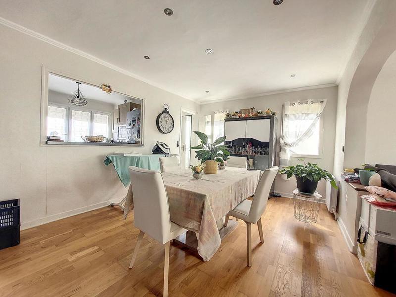 Immeuble - 73 m² - 4 pièces