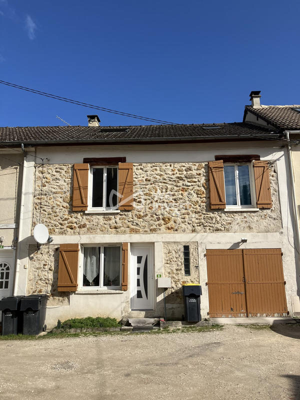 Maison - 99 m² - 4 pièces