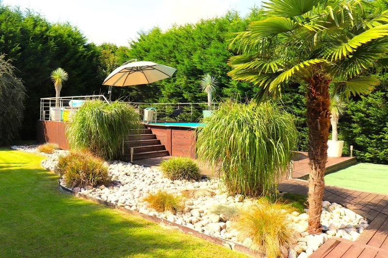 Maison - 310 m² - 7 pièces