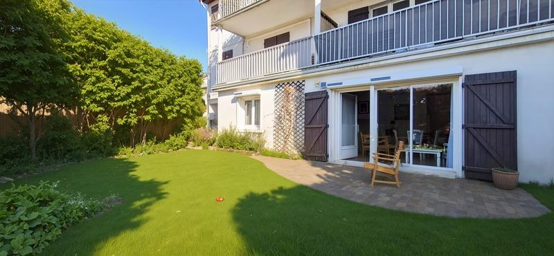 Appartement - 80 m² - 5 pièces