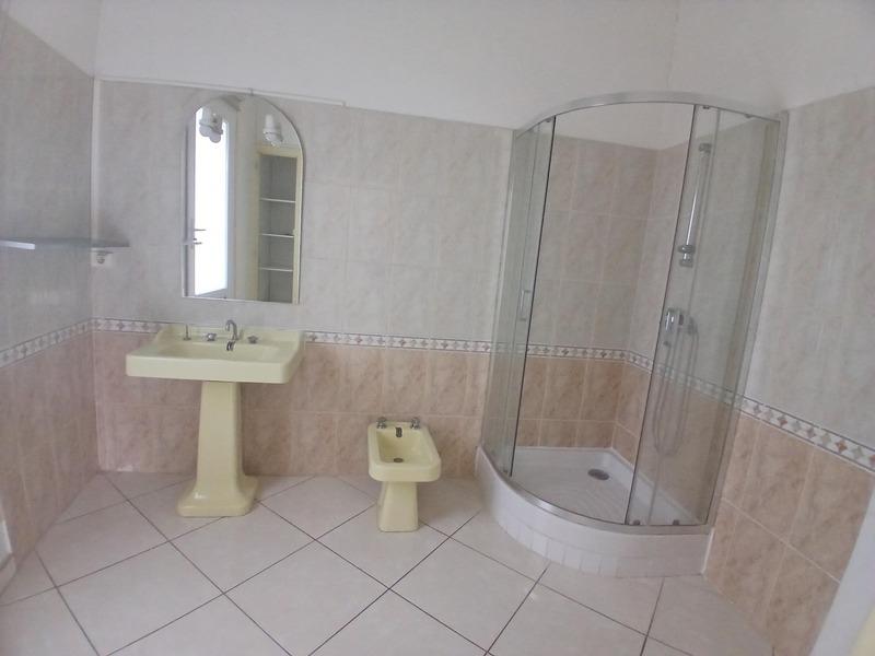 Appartement - 75 m² - 2 pièces