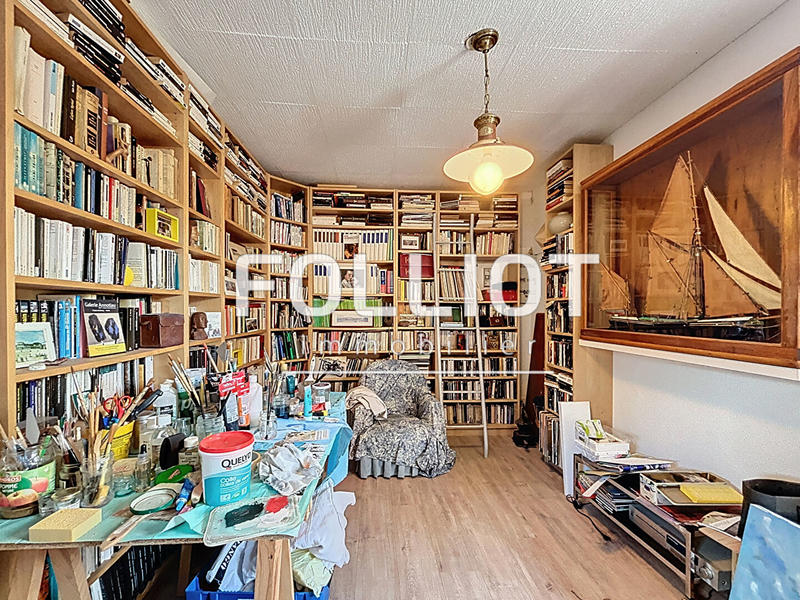 Maison - 246 m² - 11 pièces