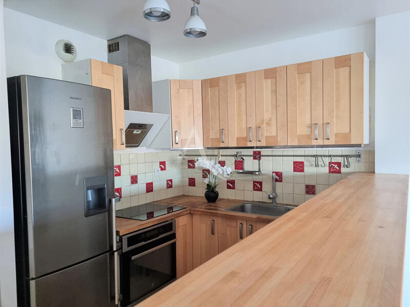 Appartement - 96 m² - 4 pièces