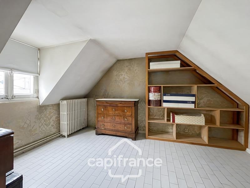 Maison - 205 m² - 8 pièces