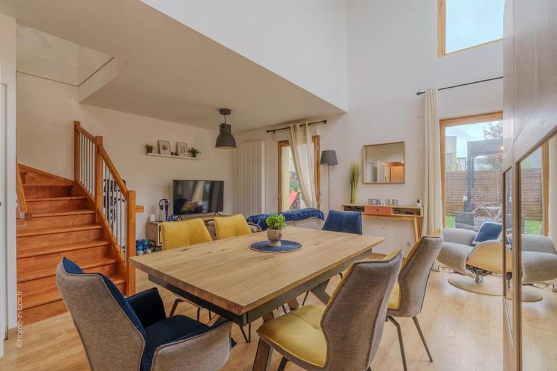 Maison - 100 m² - 5 pièces