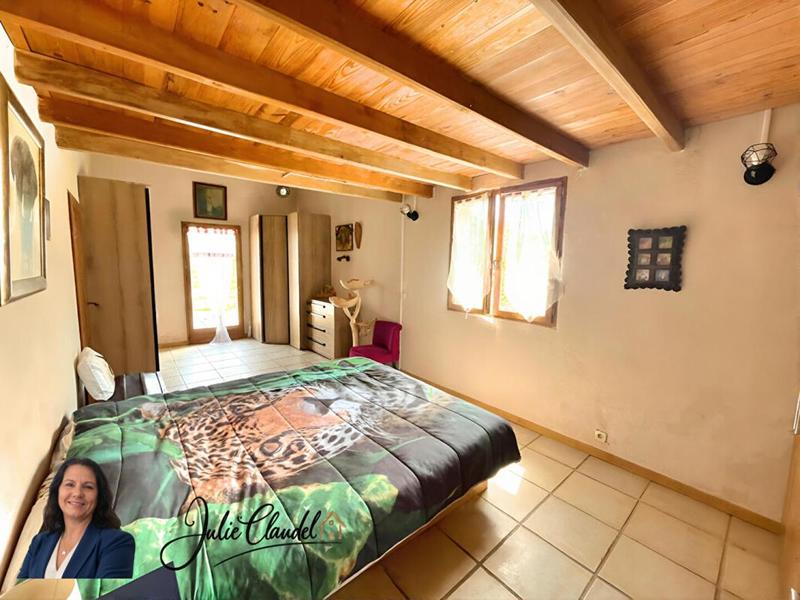 Maison - 170 m² - 5 pièces