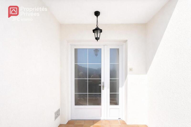 Maison - 170 m² - 9 pièces