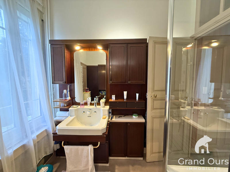 Maison - 142 m² - 6 pièces