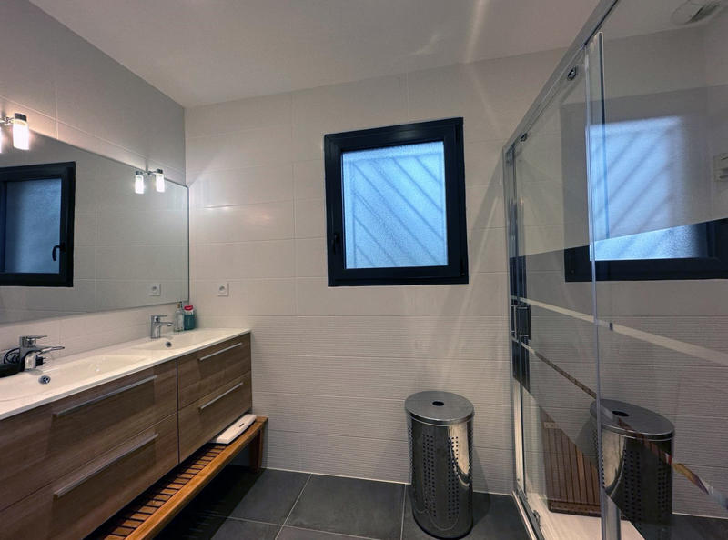 Villa - 130 m² - 4 pièces