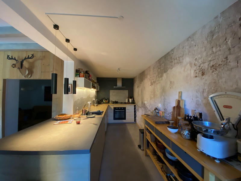 Maison - 265 m² - 10 pièces