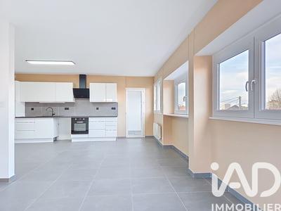 Appartement - 95 m² - 5 pièces