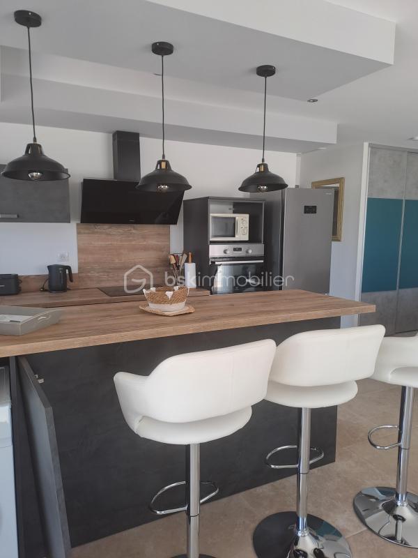 Villa - 180 m² - 5 pièces