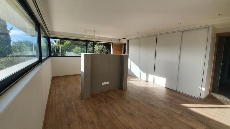 Maison - 180 m² - 5 pièces