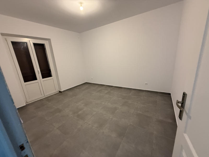 Local commercial - 190 m² - 6 pièces