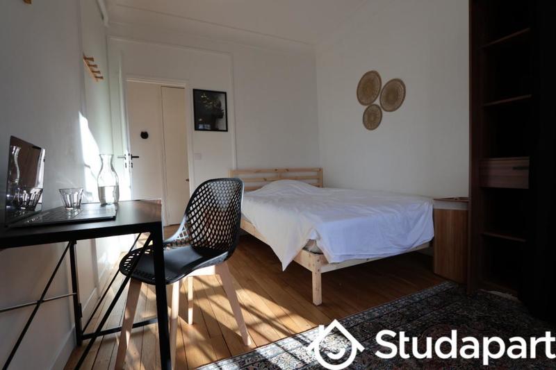 Chambre - 15 m² - 1 pièce