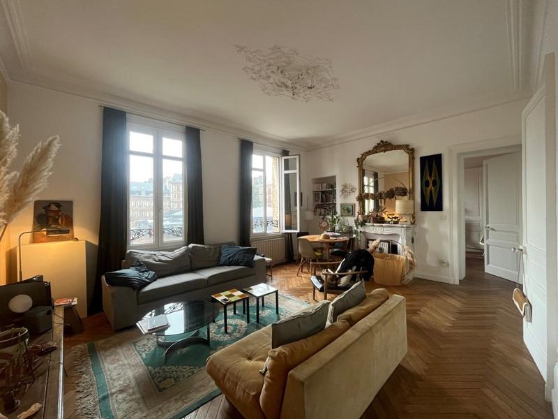 Appartement - 90 m² - 4 pièces