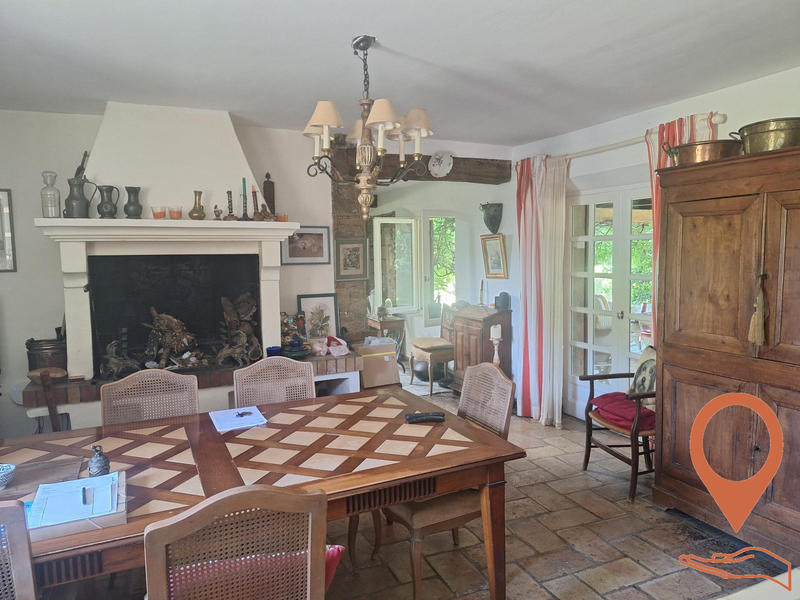 Viager - Villa - 272 m² - 6 pièces