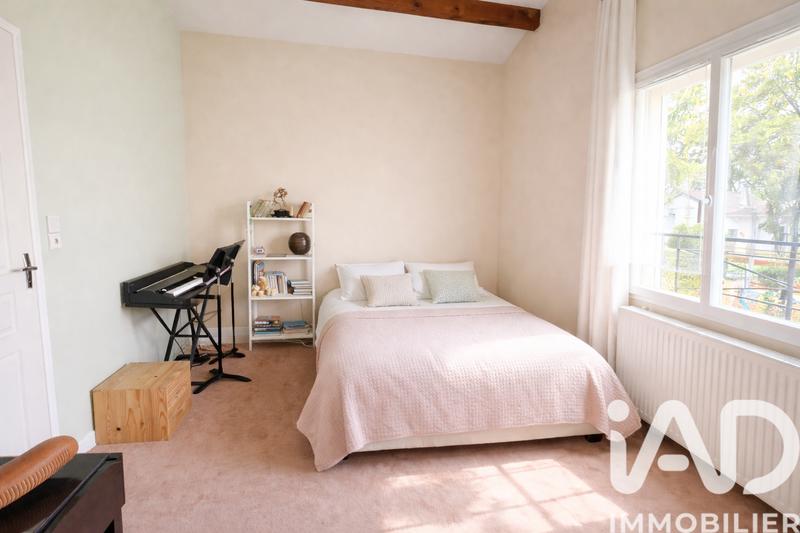 Maison - 204 m² - 8 pièces