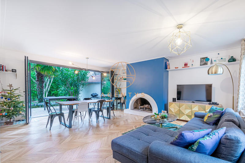 Maison contemporaine - 160 m² - 7 pièces