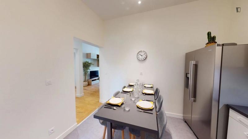 Chambre - 9 m² - 5 pièces