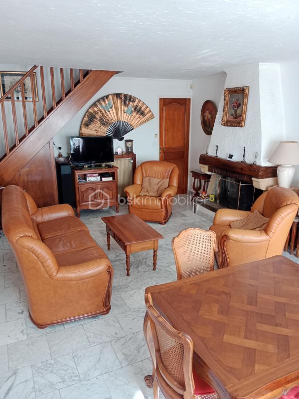 Maison traditionnelle - 143 m² - 6 pièces