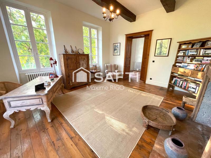 Château - 825 m² - 16 pièces