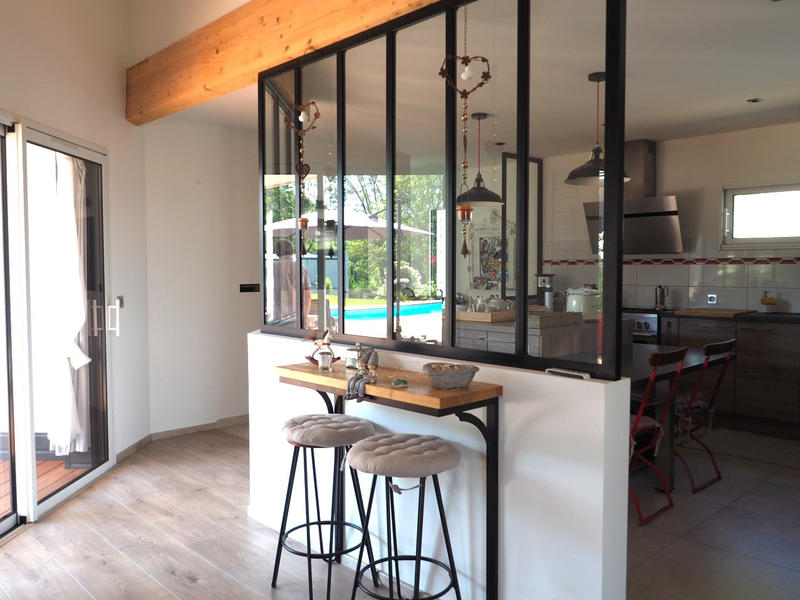 Maison - 232 m² - 8 pièces