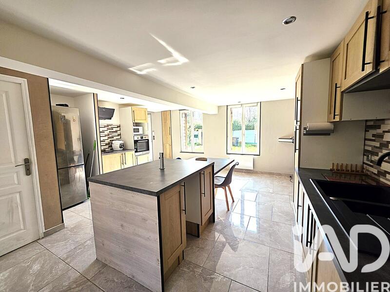 Maison - 142 m² - 5 pièces