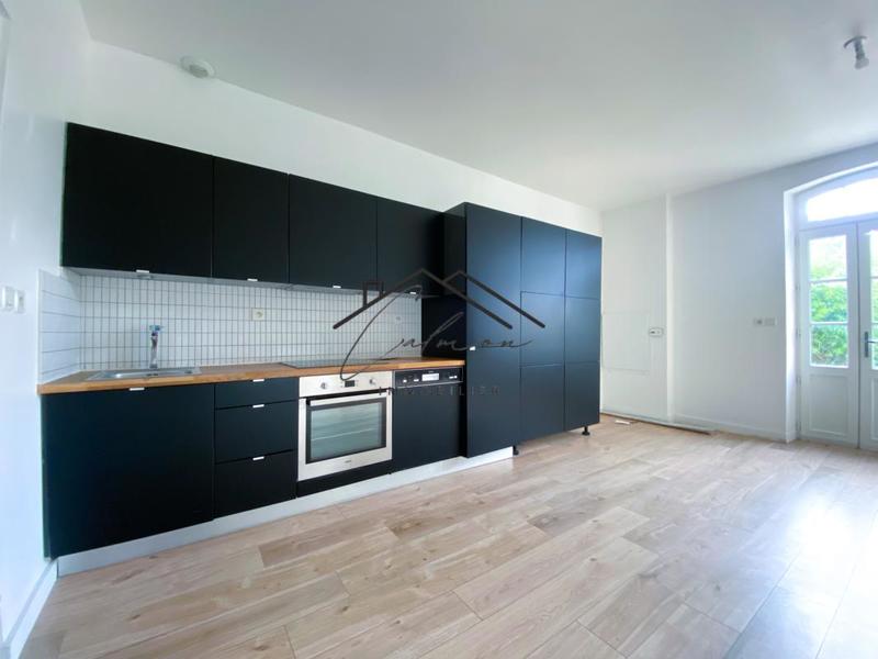 Maison - 92 m² - 4 pièces