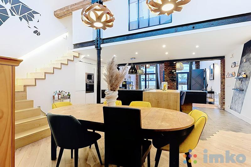 Loft - 229 m² - 5 pièces