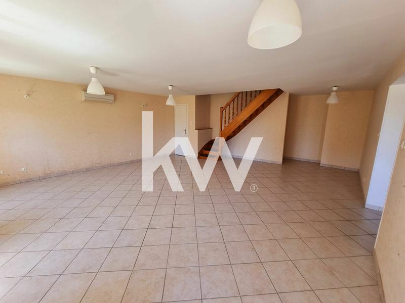 Maison - 236 m² - 7 pièces